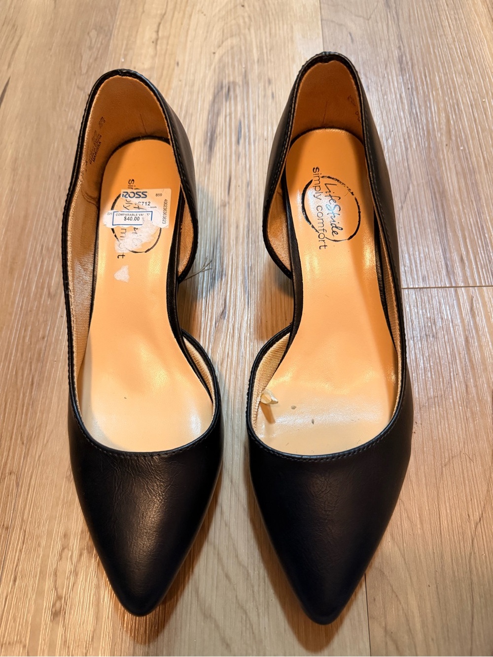 Life Stride Black Pointed Toe D'Orsay Heels